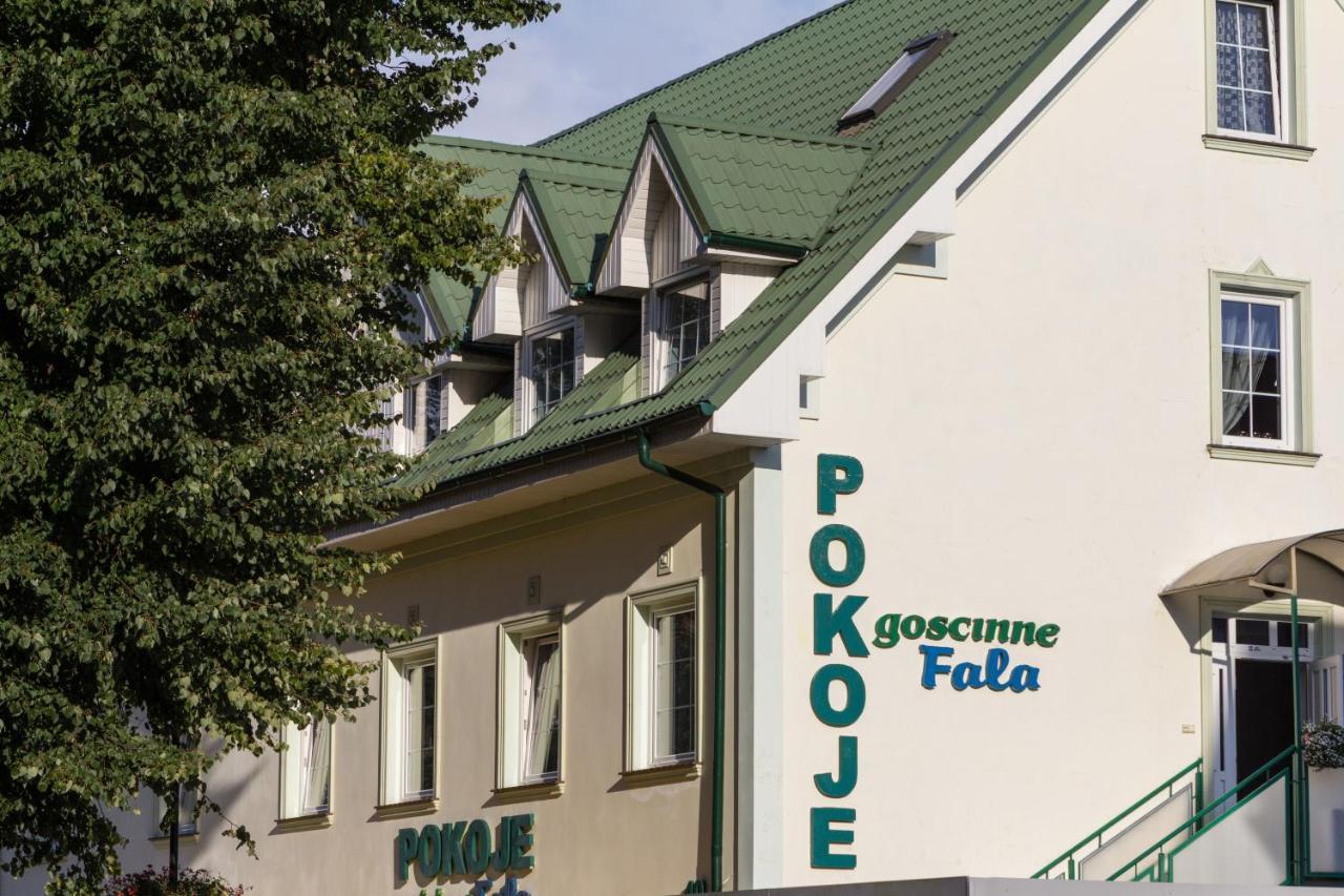 Pokoje Goscinne Fala ポビエロボ エクステリア 写真